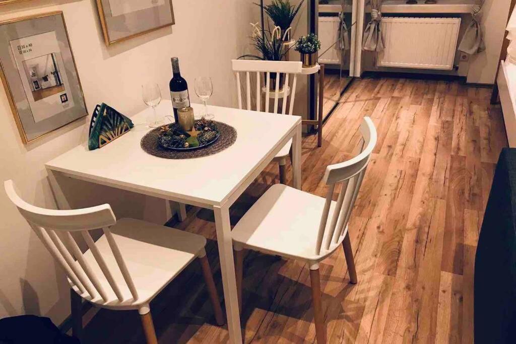 Zeus Design Modern&warm Apartment Wien